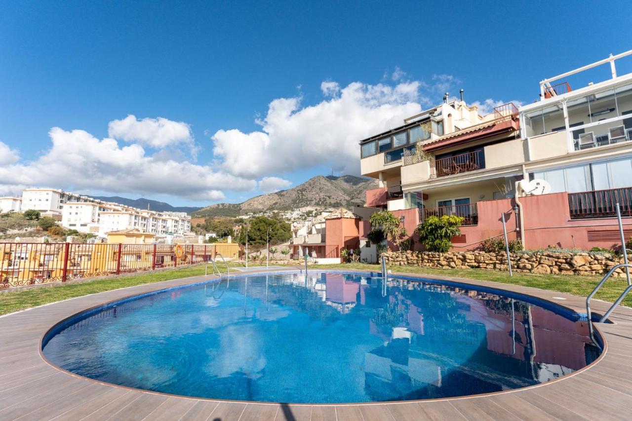 Beachside Retreat With Private Terrace Appartement Benalmádena