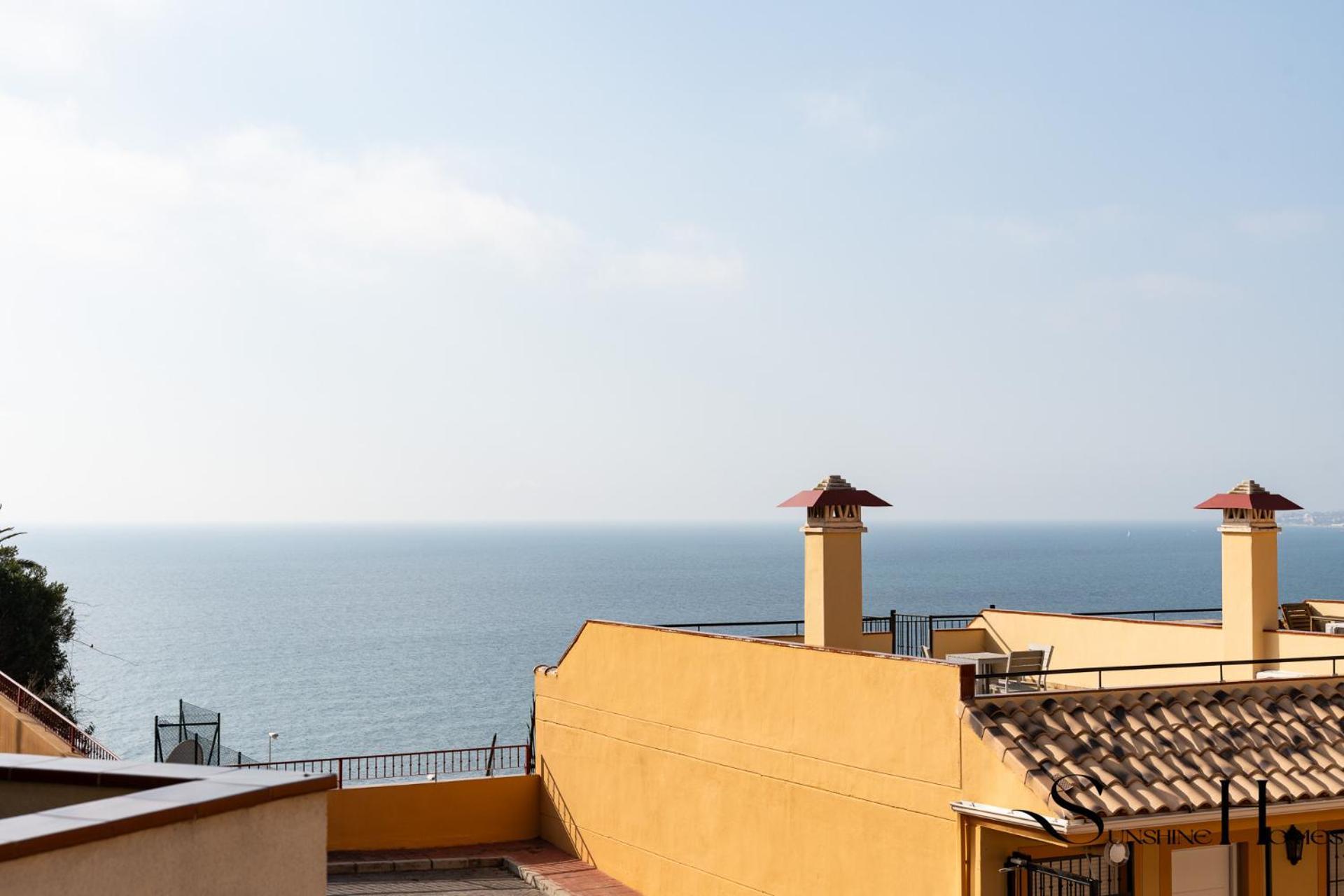 Beachside Retreat With Private Terrace *
